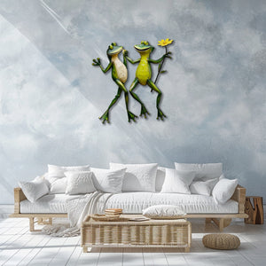 Cute frog couple metal wall art holding flower whimsical garden aluminum wall decor 2